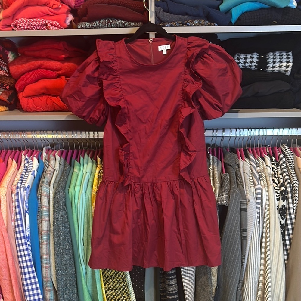 TECE maroon puff short sleeve ruffled back zipper closure dress size S